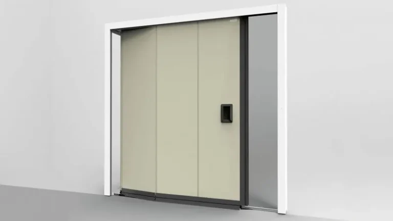 Porta per garage a scorrimento laterale a Modena